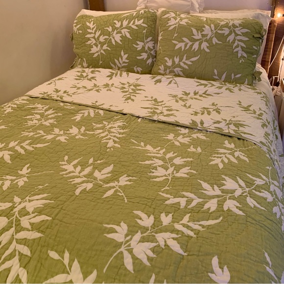 Pottery Barn Bedding Pottery Barn Reversible Linen Quilt Shams